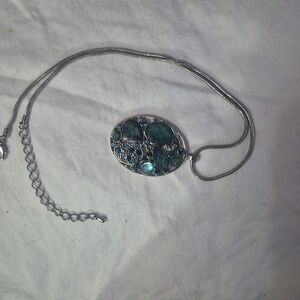 Silver tone necklace